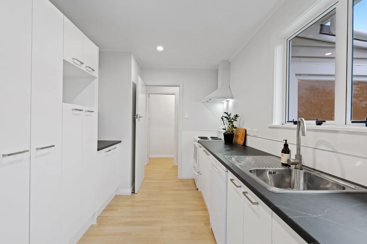 Modern Kitchen Installation